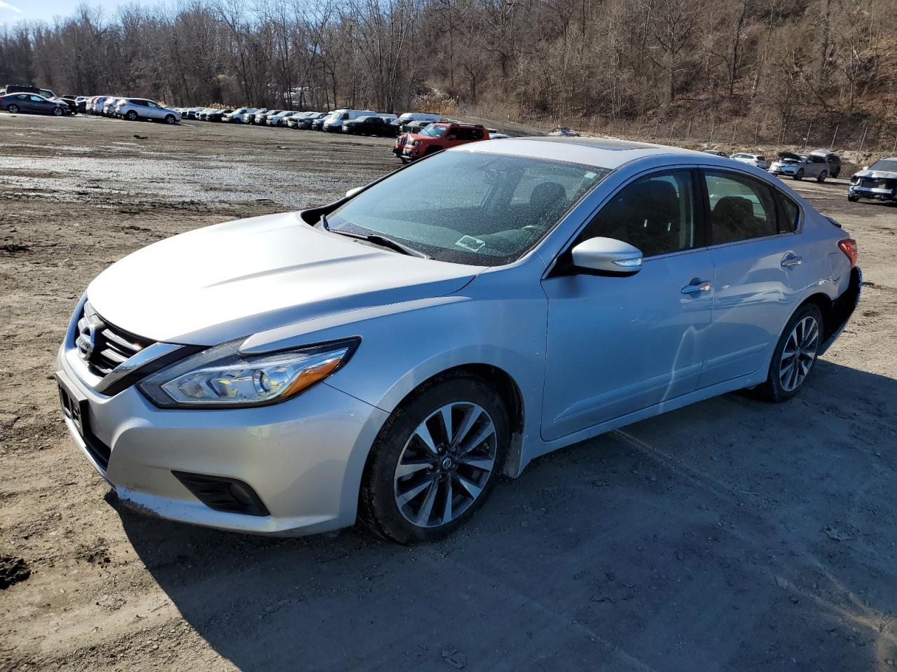  Salvage Nissan Altima