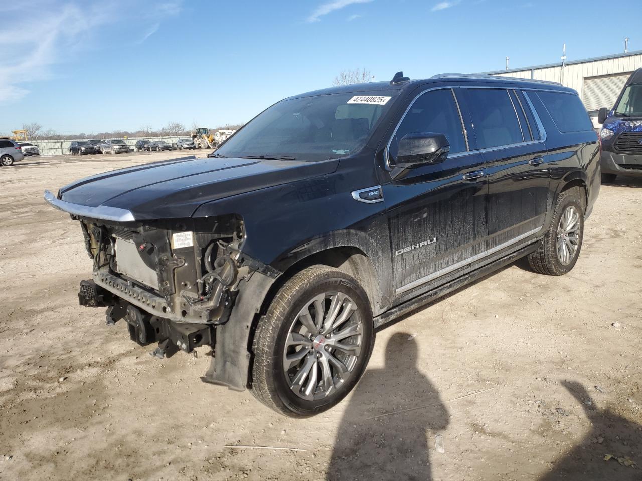  Salvage GMC Yukon