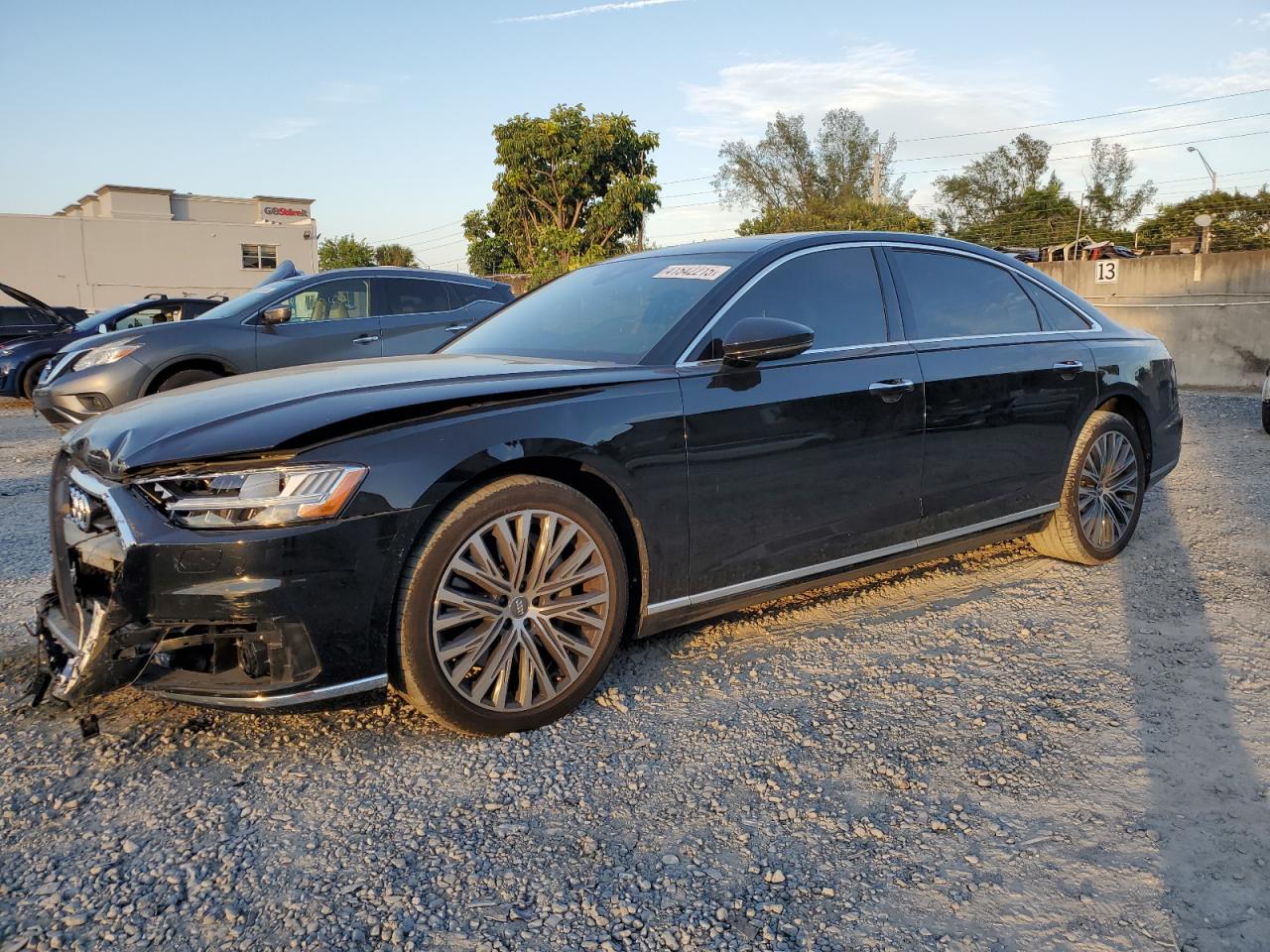 WAU8DBF86KN017839 AUDI A8 L 2019