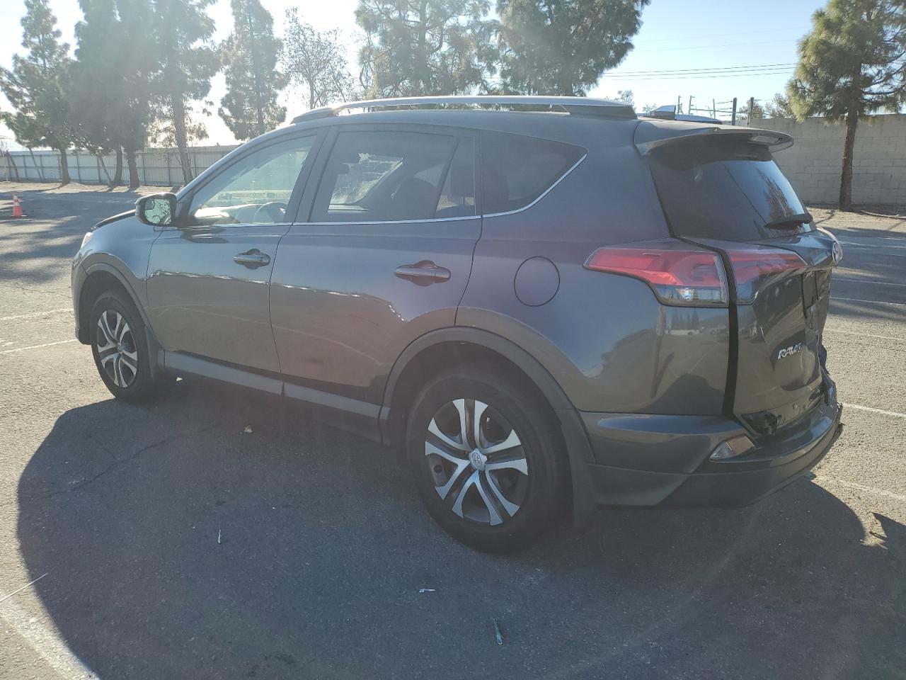 Lot #3048337723 2017 TOYOTA RAV4 LE