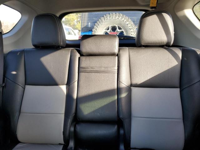2018 TOYOTA RAV4 HV LE JTMRJREV5JD213498