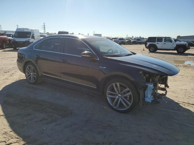 2017 VOLKSWAGEN PASSAT R-L - 1VWDT7A35HC033948