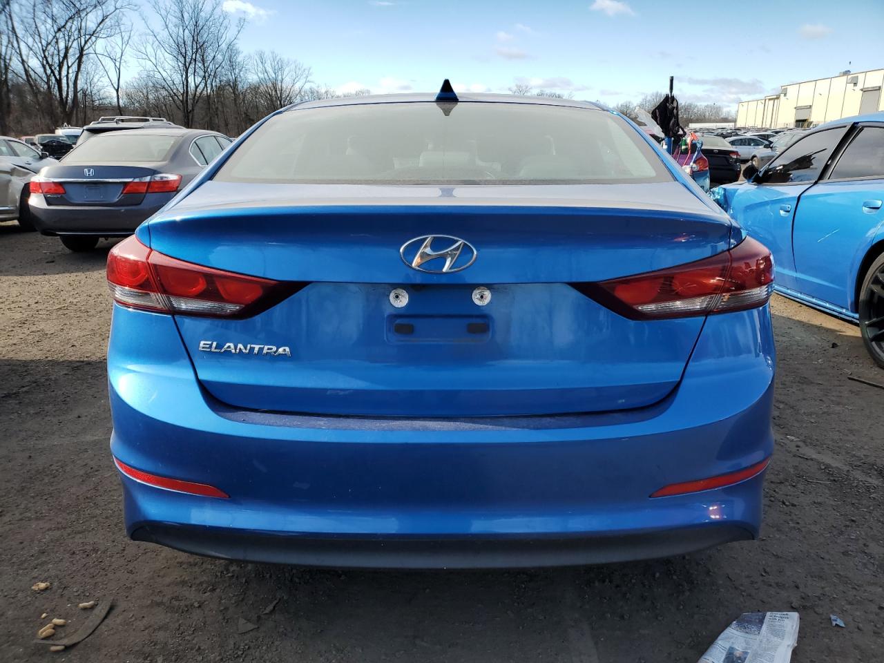 HYUNDAI ELANTRA SE
