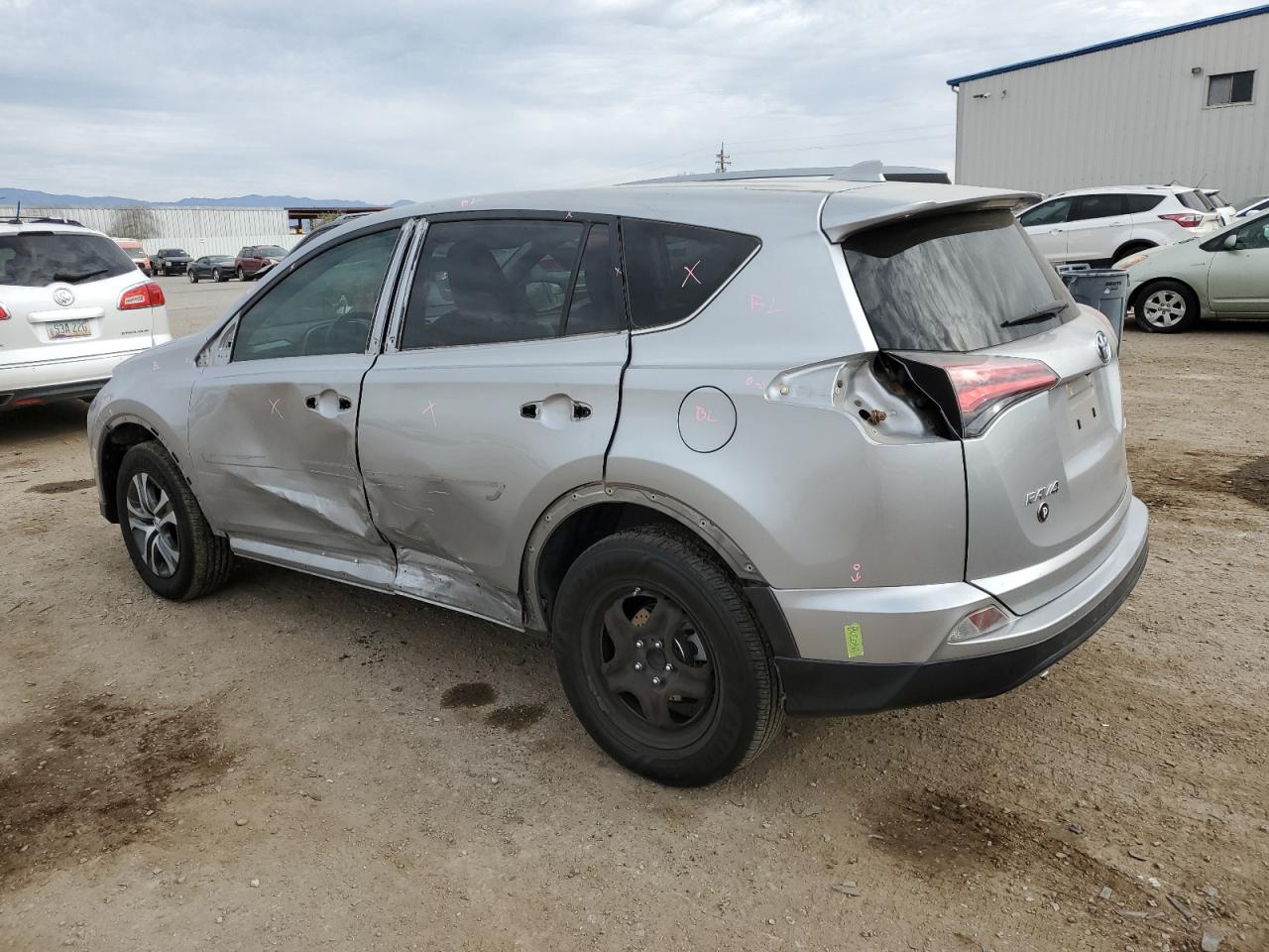 Lot #3049762098 2018 TOYOTA RAV4 LE