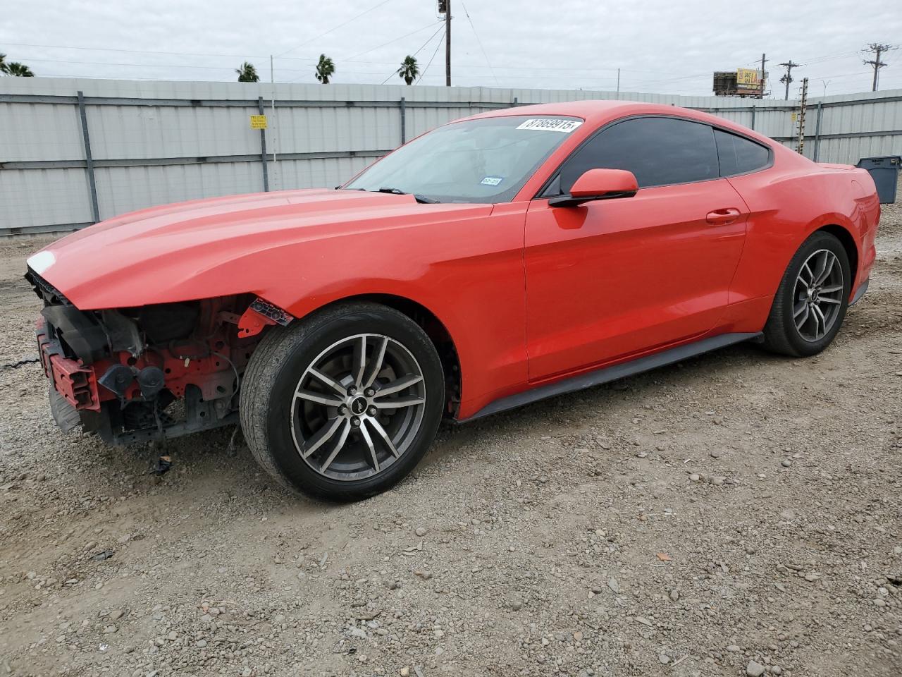  Salvage Ford Mustang