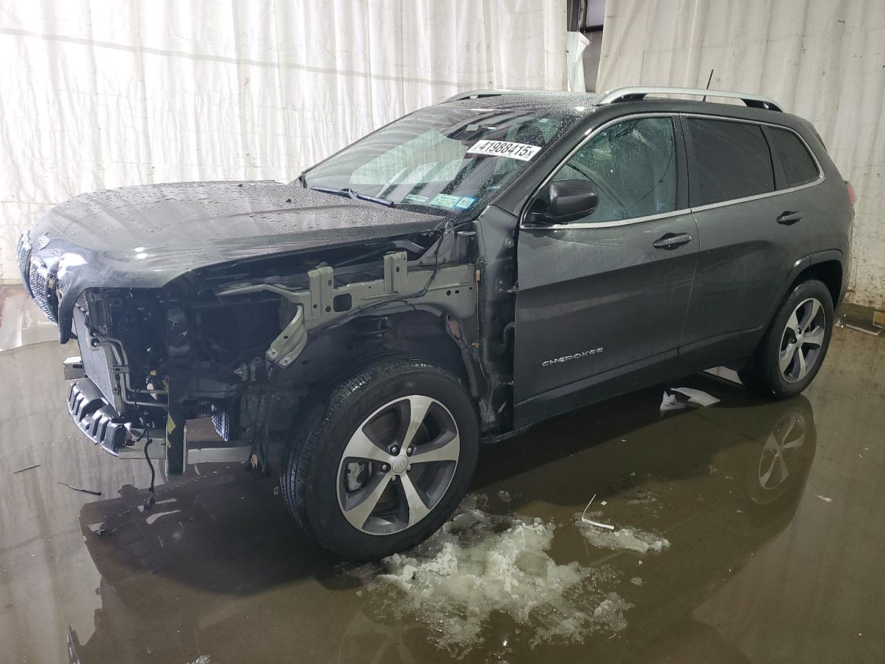  Salvage Jeep Grand Cherokee