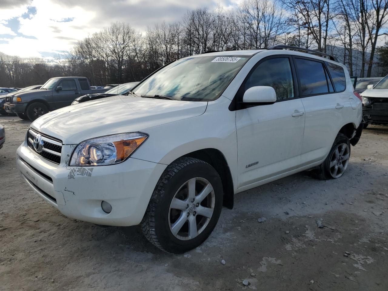  Salvage Toyota RAV4