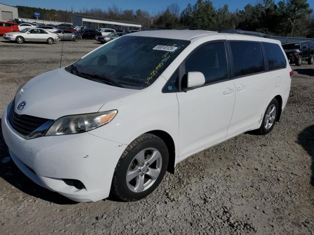 TOYOTA SIENNA LE