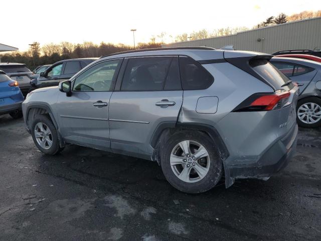 2021 TOYOTA RAV4 XLE - JTMP1RFV4MD077374