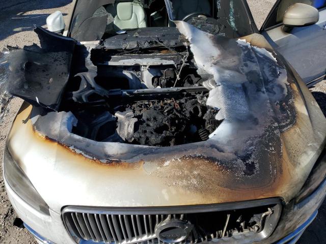 2017 VOLVO XC90 T6 YV4A22PL4H1107100