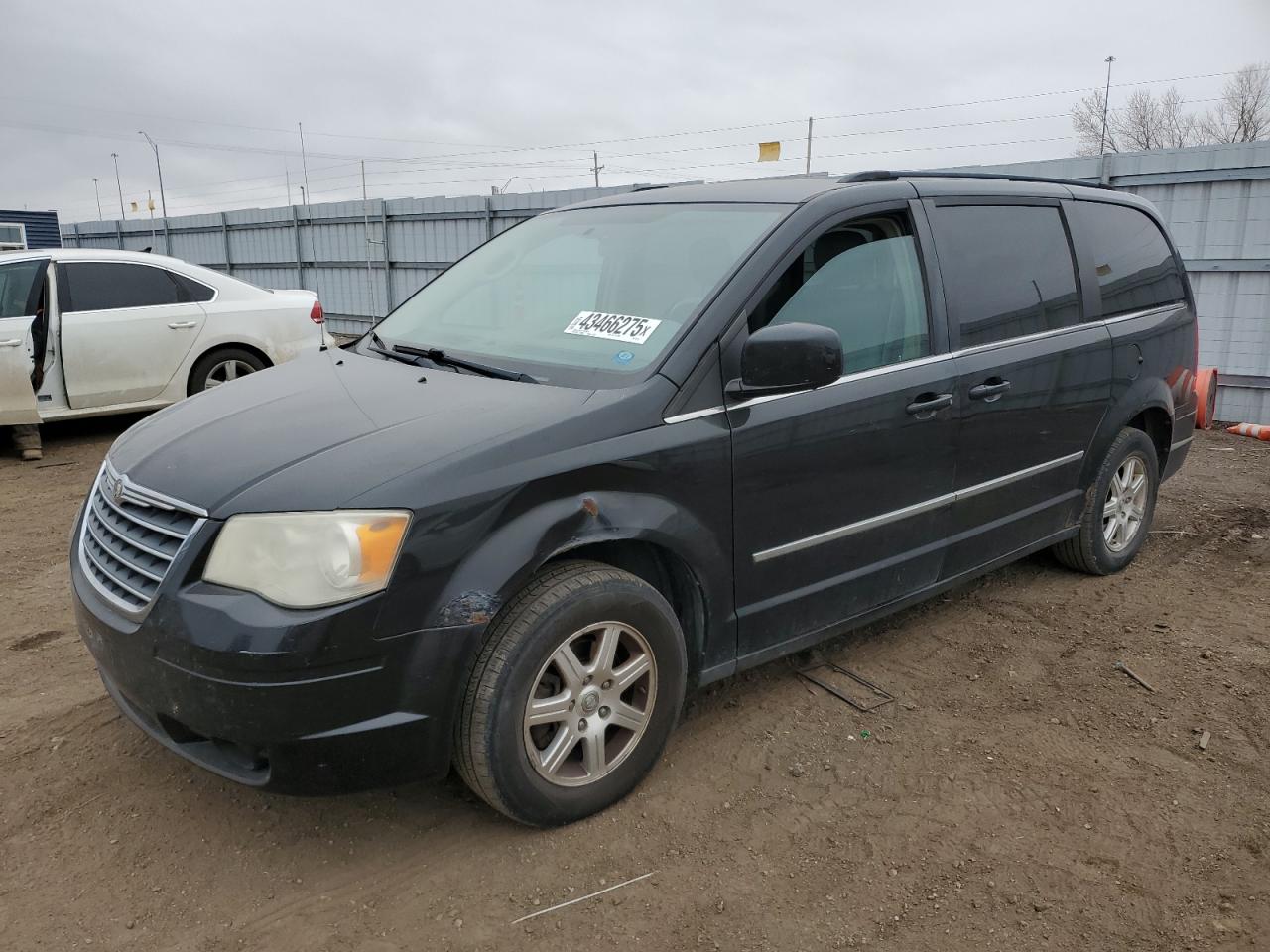  Salvage Chrysler Minivan