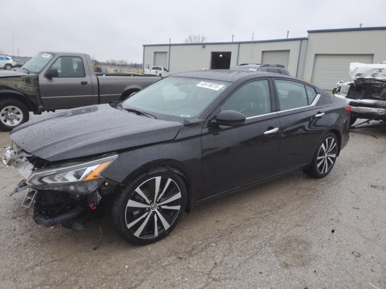 NISSAN ALTIMA PLATINUM