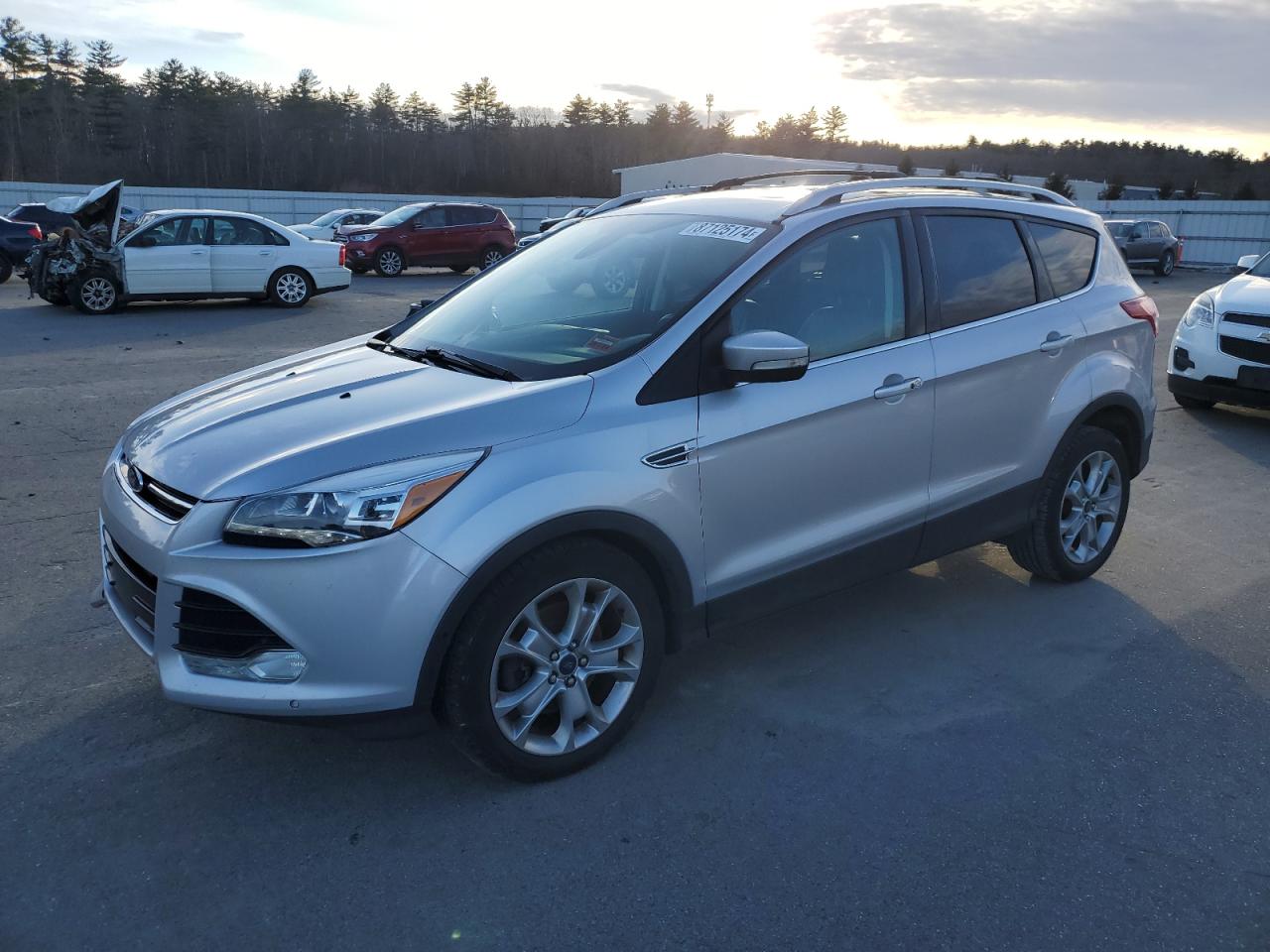 FORD ESCAPE TITANIUM