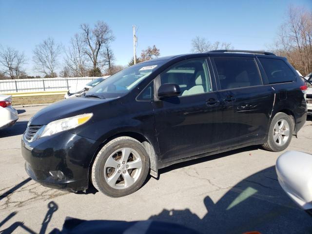 TOYOTA SIENNA LE