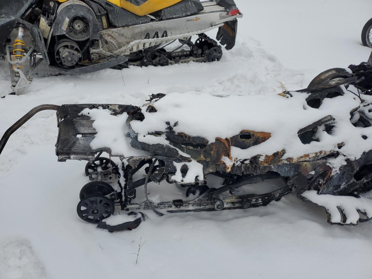 Lot #3115914475 2016 SKI DOO SNOWBMOBIL