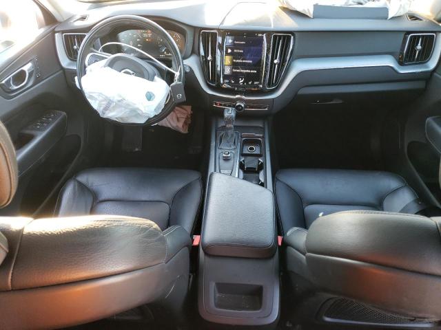 2018 VOLVO XC60 T6 MO YV4A22RK4J1023689