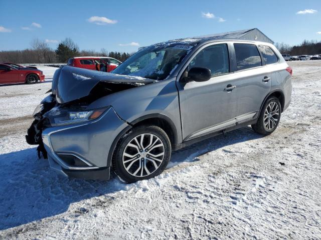 MITSUBISHI OUTLANDER 2018 gray  gas JA4AZ3A33JZ042450 photo #1