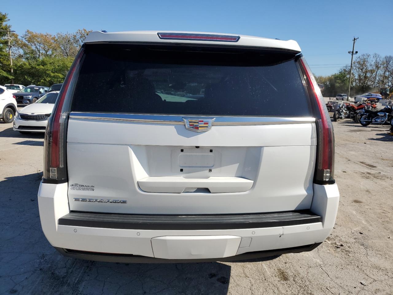 Lot #3050381895 2016 CADILLAC ESCALADE L