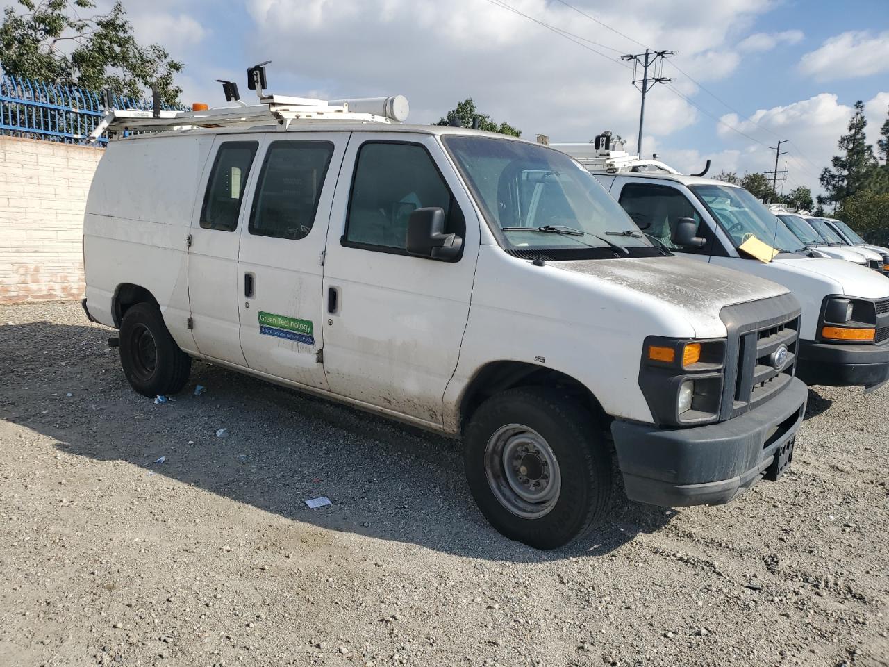 FORD ECONOLINE E250 VAN