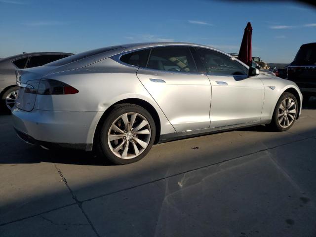 2015 TESLA MODEL S 85 5YJSA1H1XFF083407