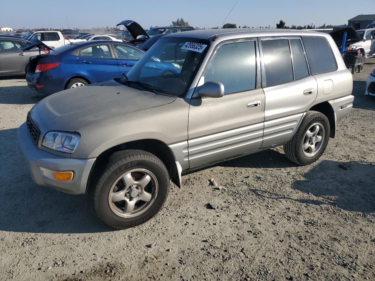  Salvage Toyota RAV4