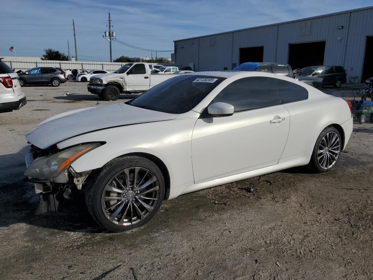 INFINITI G37 BASE