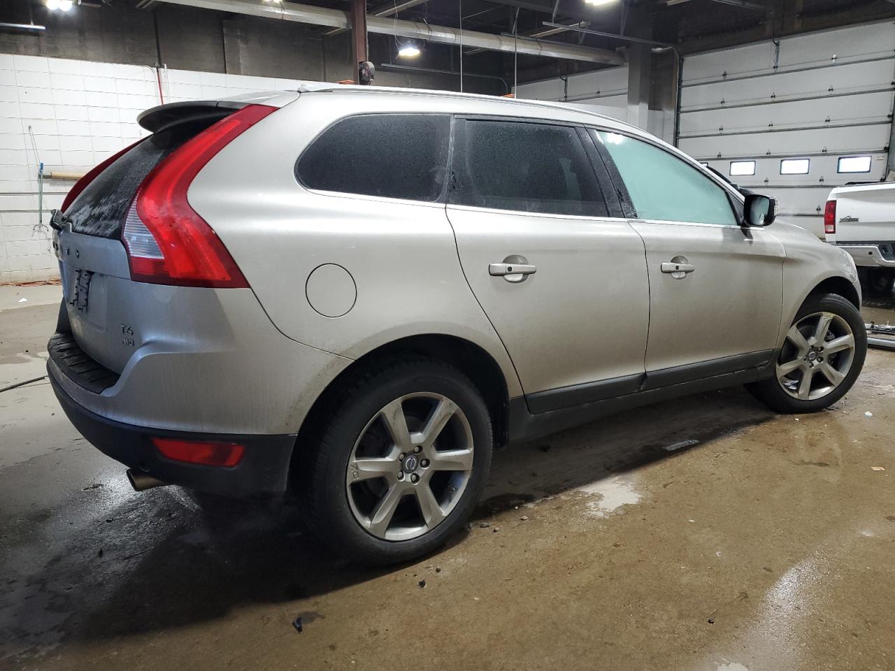 VOLVO XC60 T6