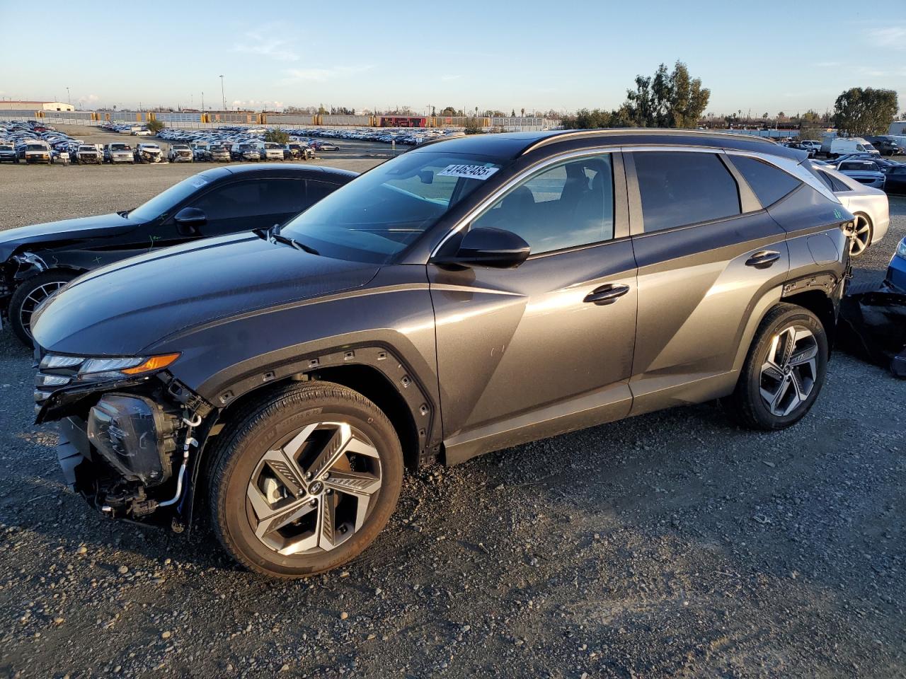  Salvage Hyundai TUCSON