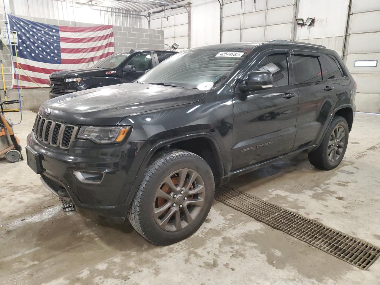  Salvage Jeep Grand Cherokee