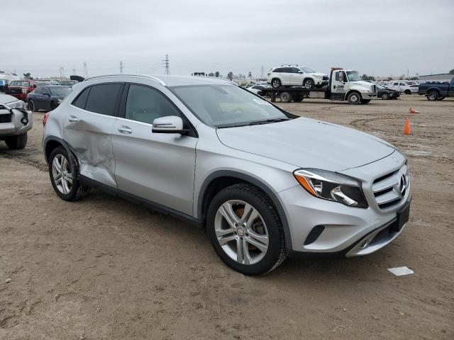 2016 MERCEDES-BENZ GLA 250 - WDCTG4EB6GJ272190