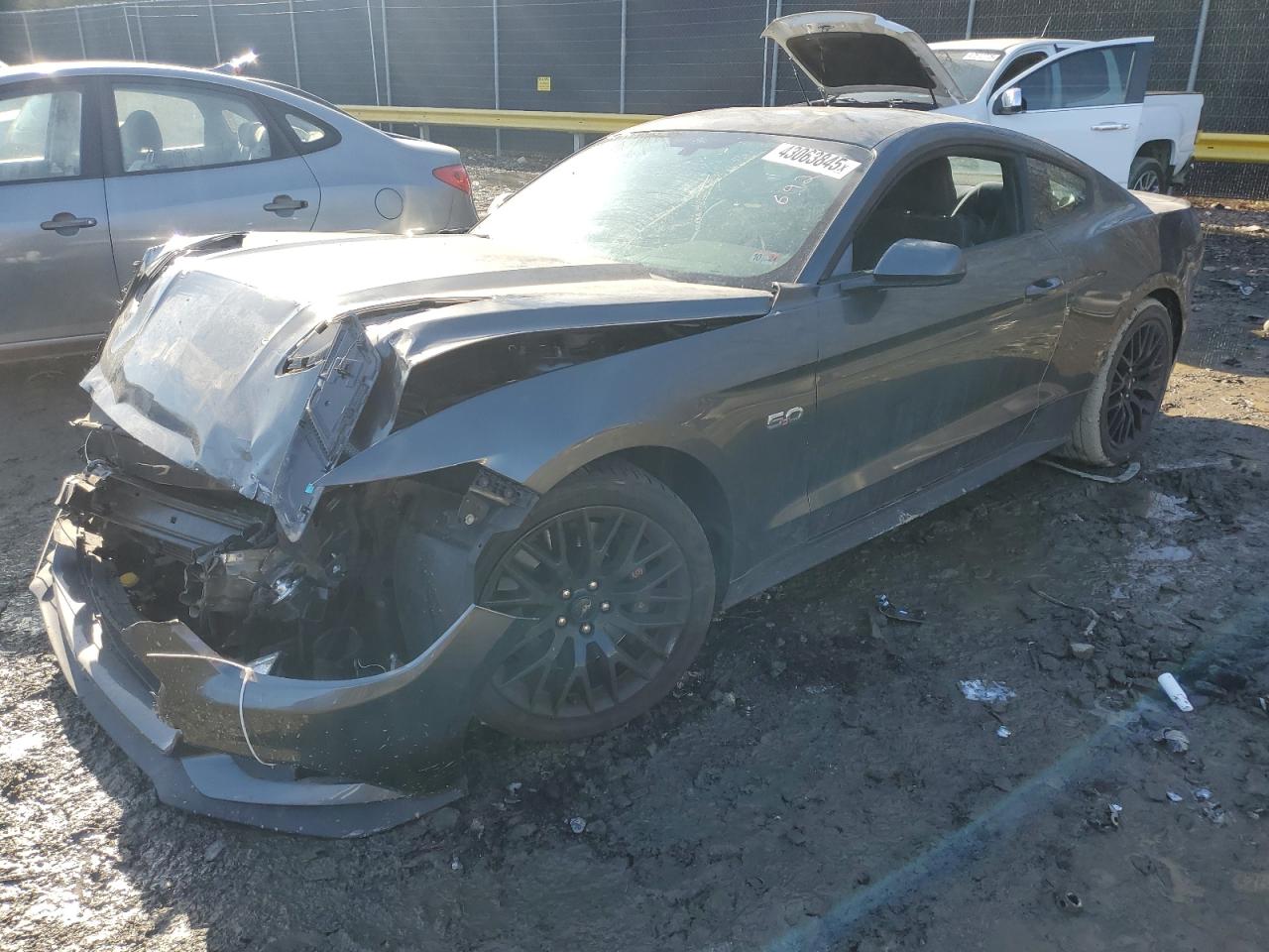  Salvage Ford Mustang