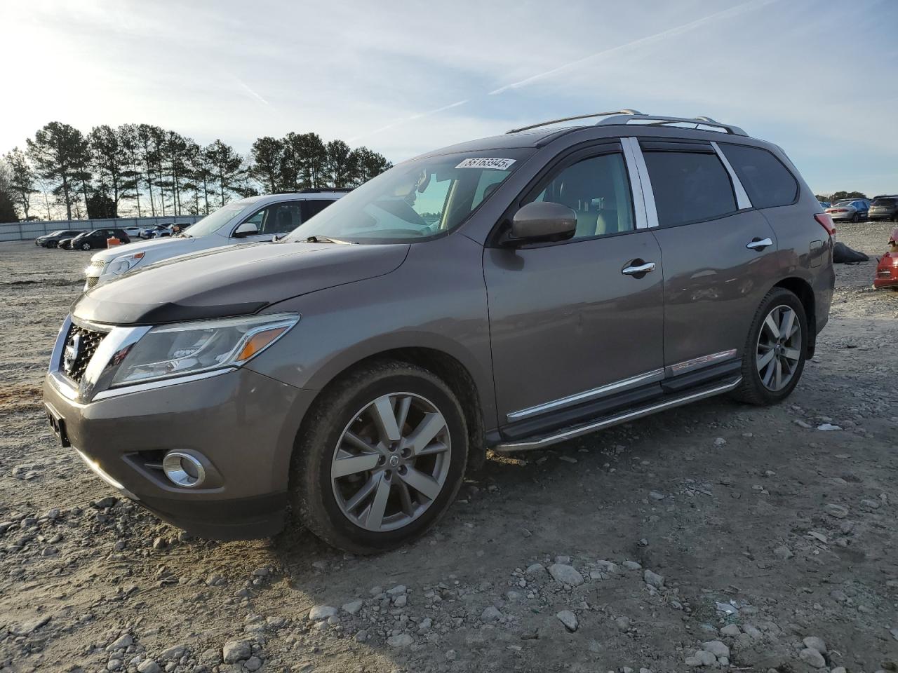  Salvage Nissan Pathfinder