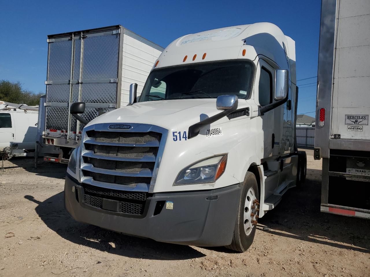 Lot #3049535659 2018 FREIGHTLINER CASCADIA 1