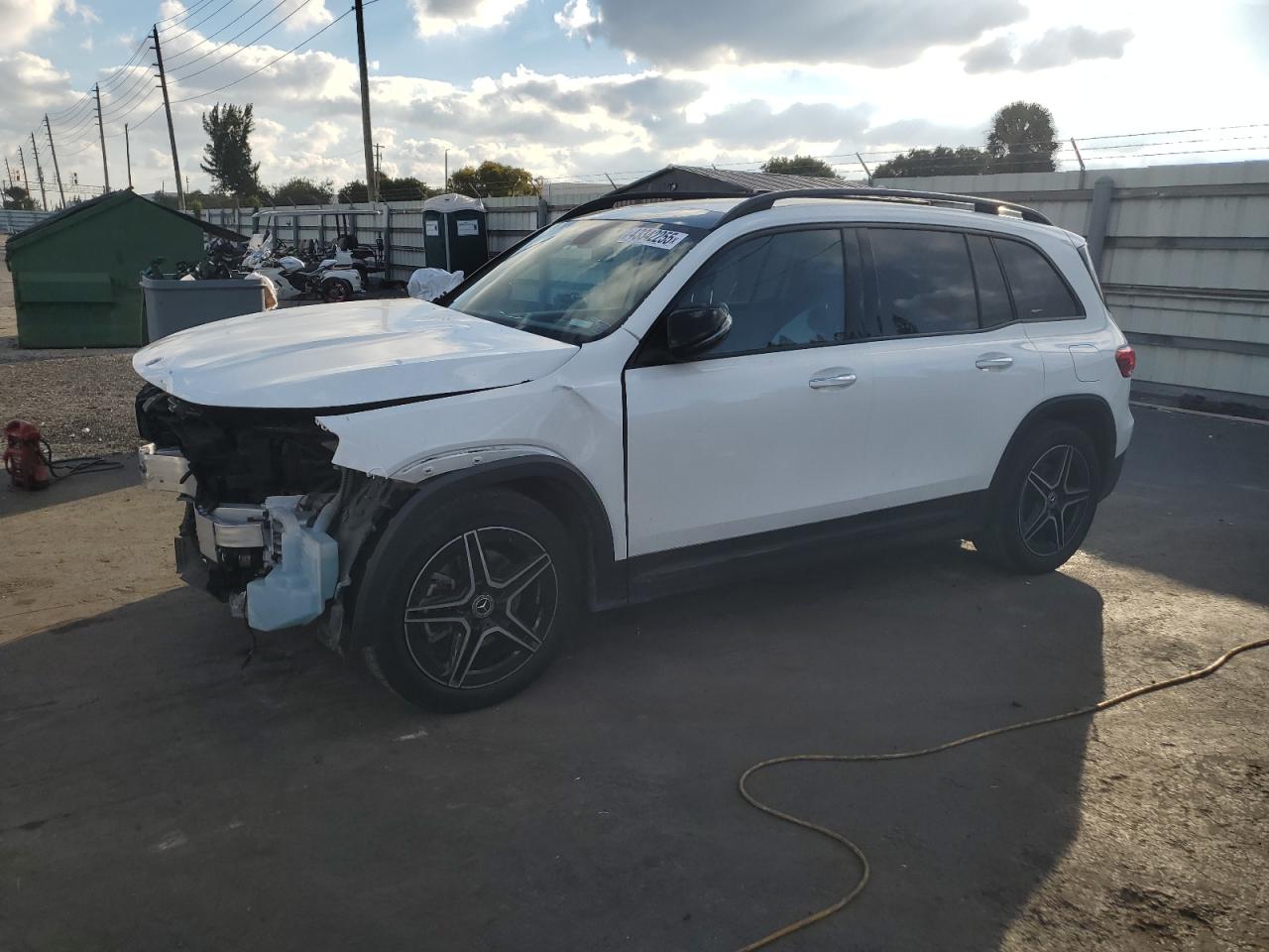  Salvage Mercedes-Benz GLB