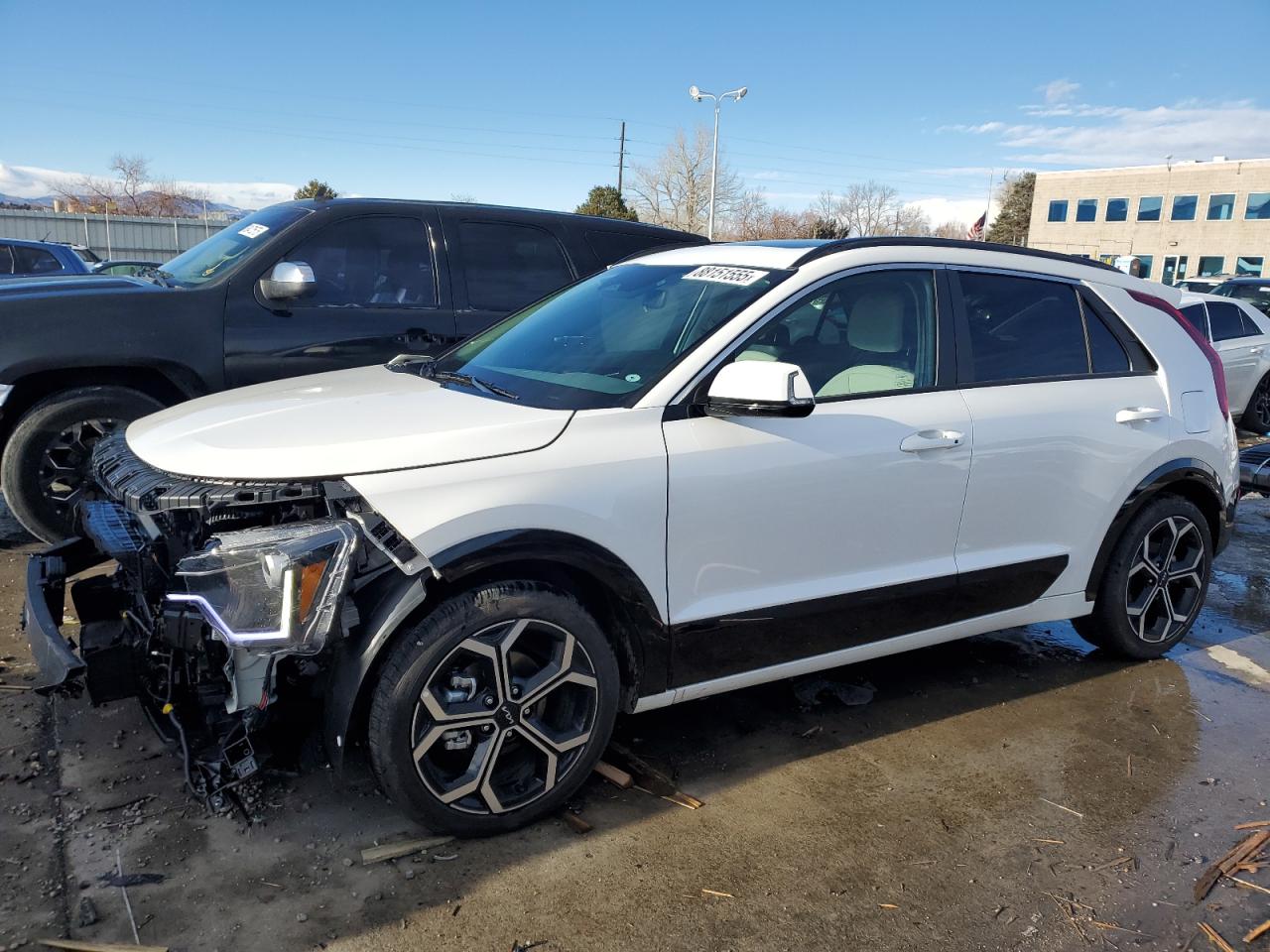 KNDCR3LE1P5080255 KIA NIRO EX 2023