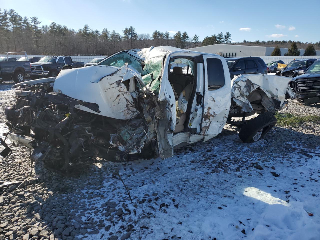  Salvage Nissan Frontier