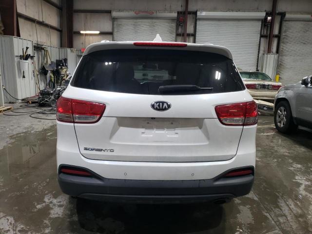 2016 KIA SORENTO LX - 5XYPG4A35GG119211