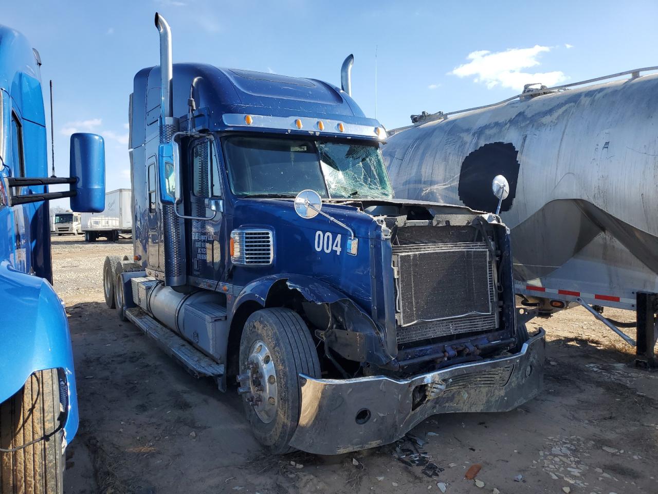  Salvage Freightliner Convention