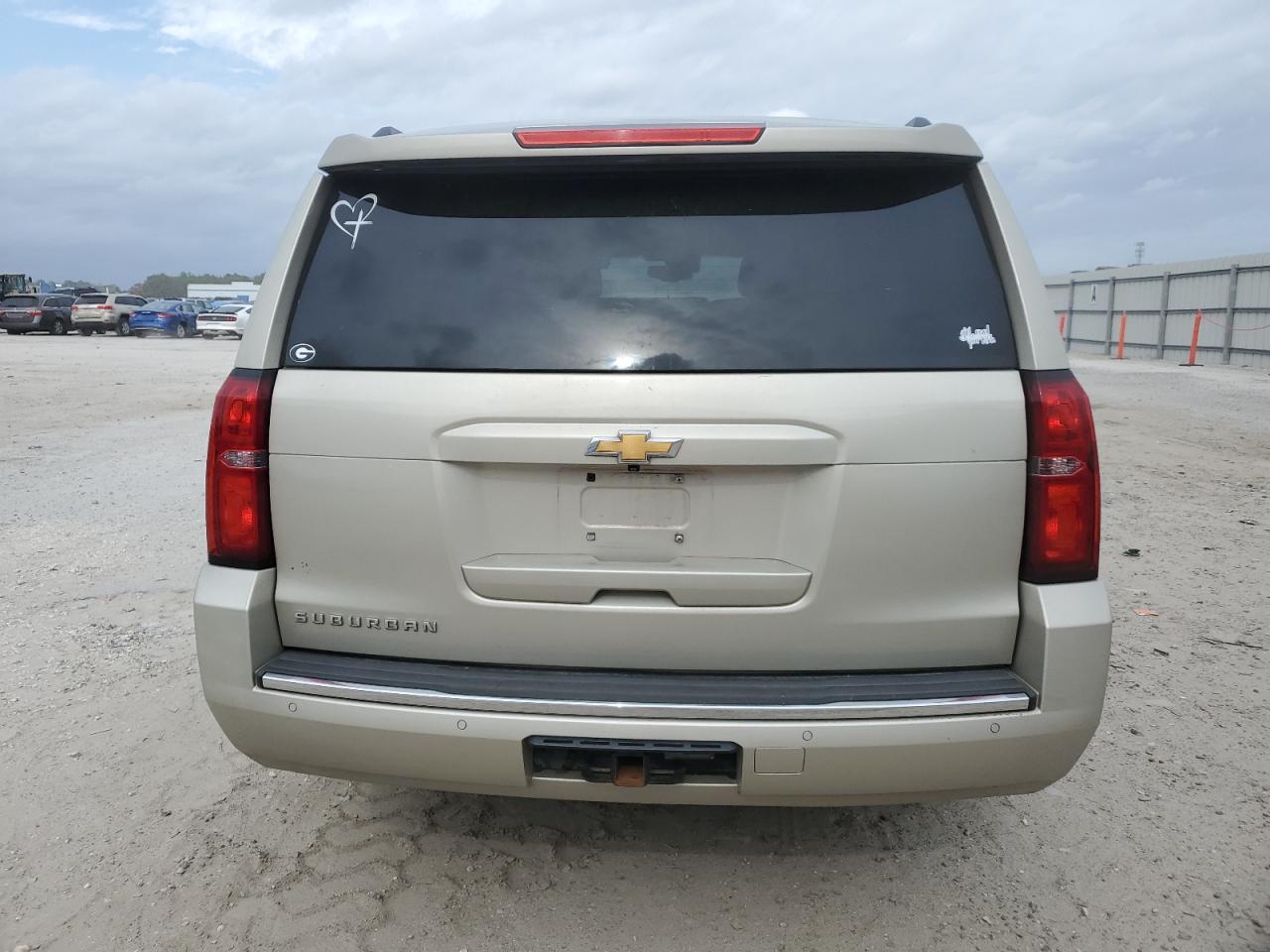 CHEVROLET SUBURBAN C1500 LTZ