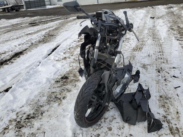 2016 YAMAHA YZFR3 MH3RH06Y1GK011618