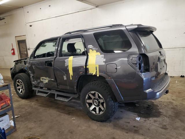 2019 TOYOTA 4RUNNER SR JTEBU5JR2K5644494