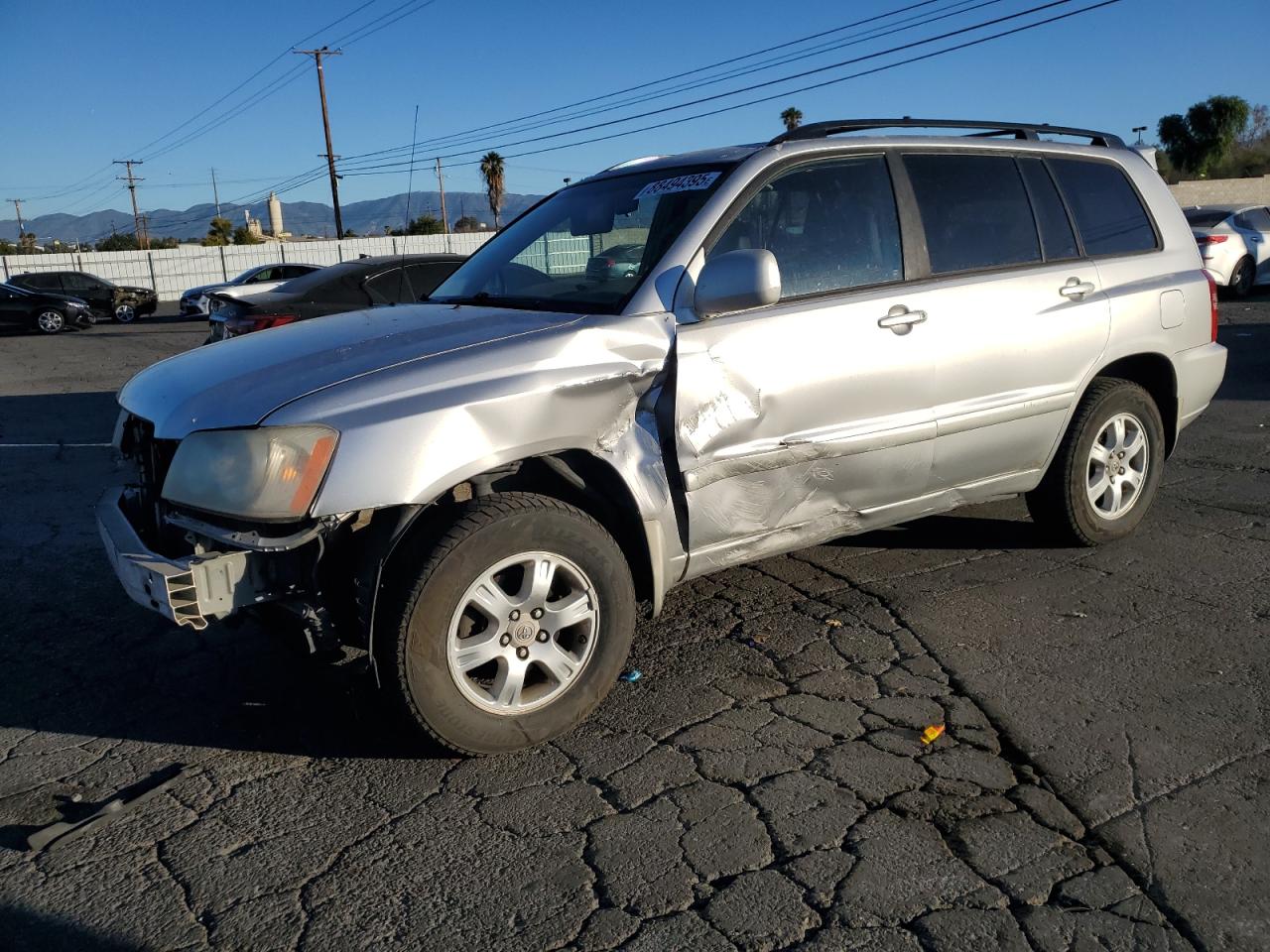  Salvage Toyota Highlander