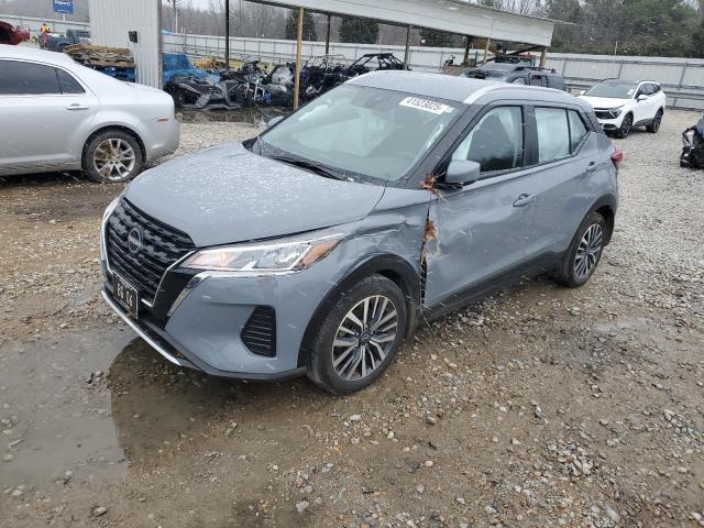 NISSAN KICKS SV