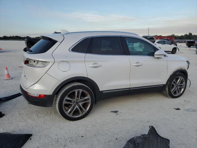 2017 LINCOLN MKC RESERV 5LMCJ3D9XHUL57137