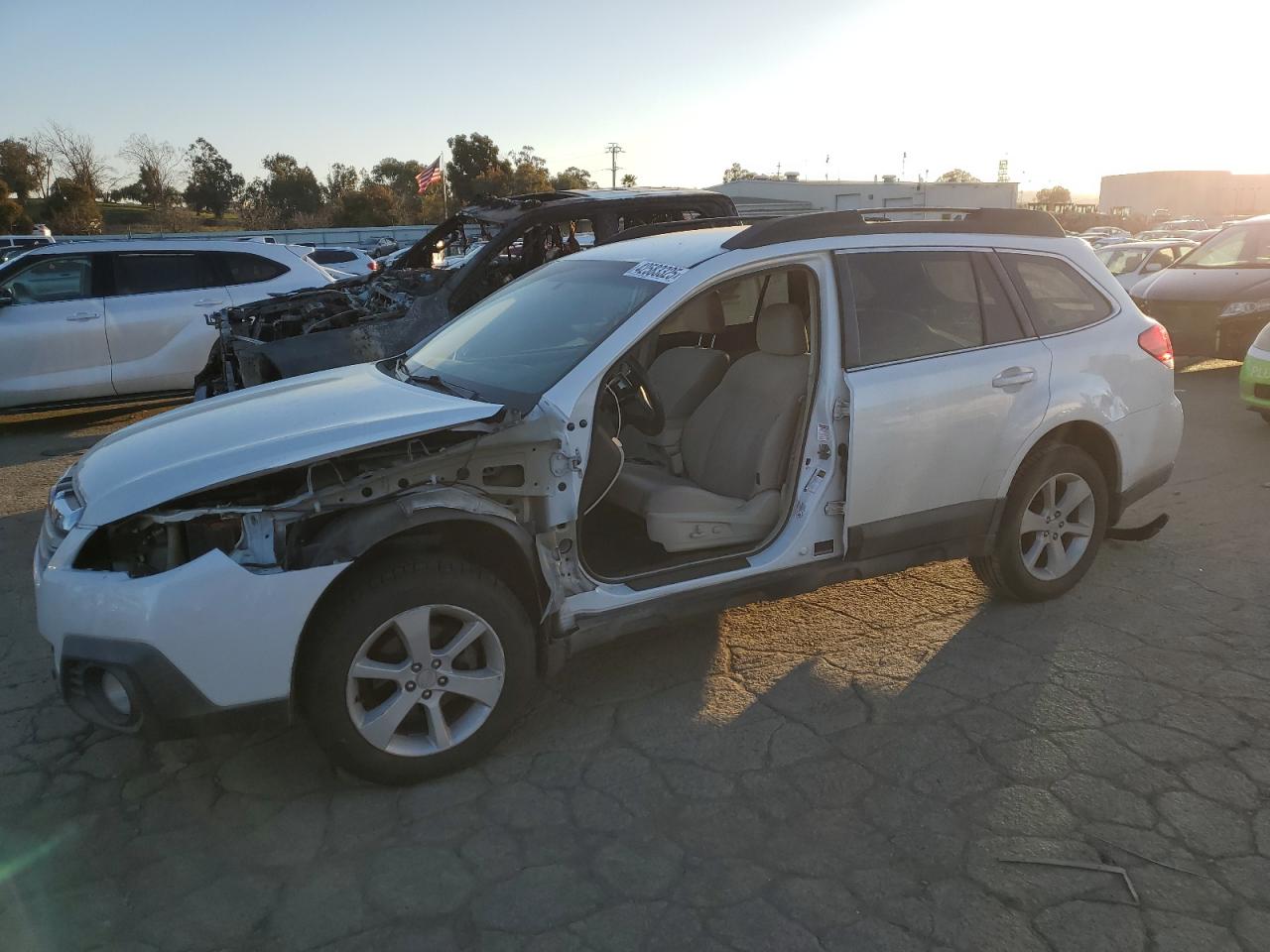  Salvage Subaru Outback