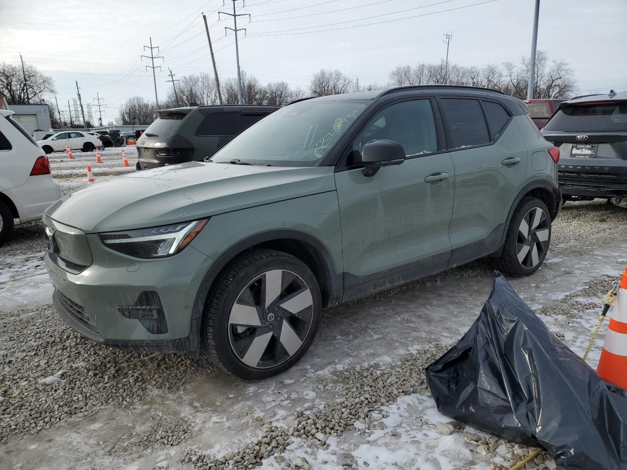 YV4ED3UMXP2098541 VOLVO XC40 RECHA 2023