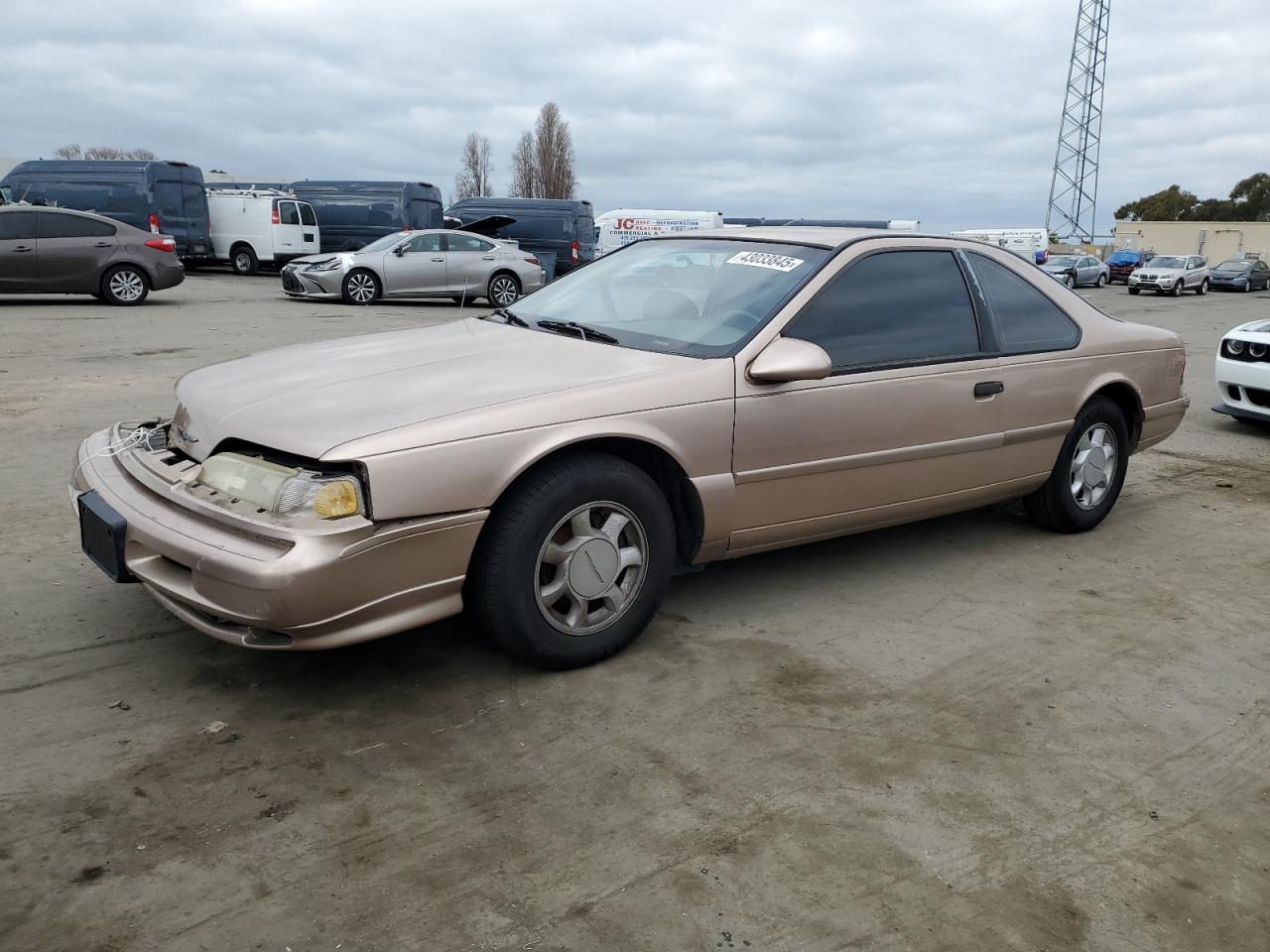  Salvage Ford Thunderbird