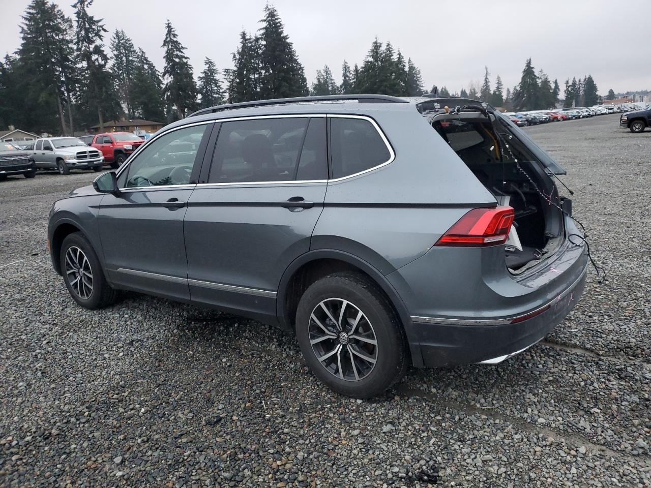 Lot #3048722775 2021 VOLKSWAGEN TIGUAN SE