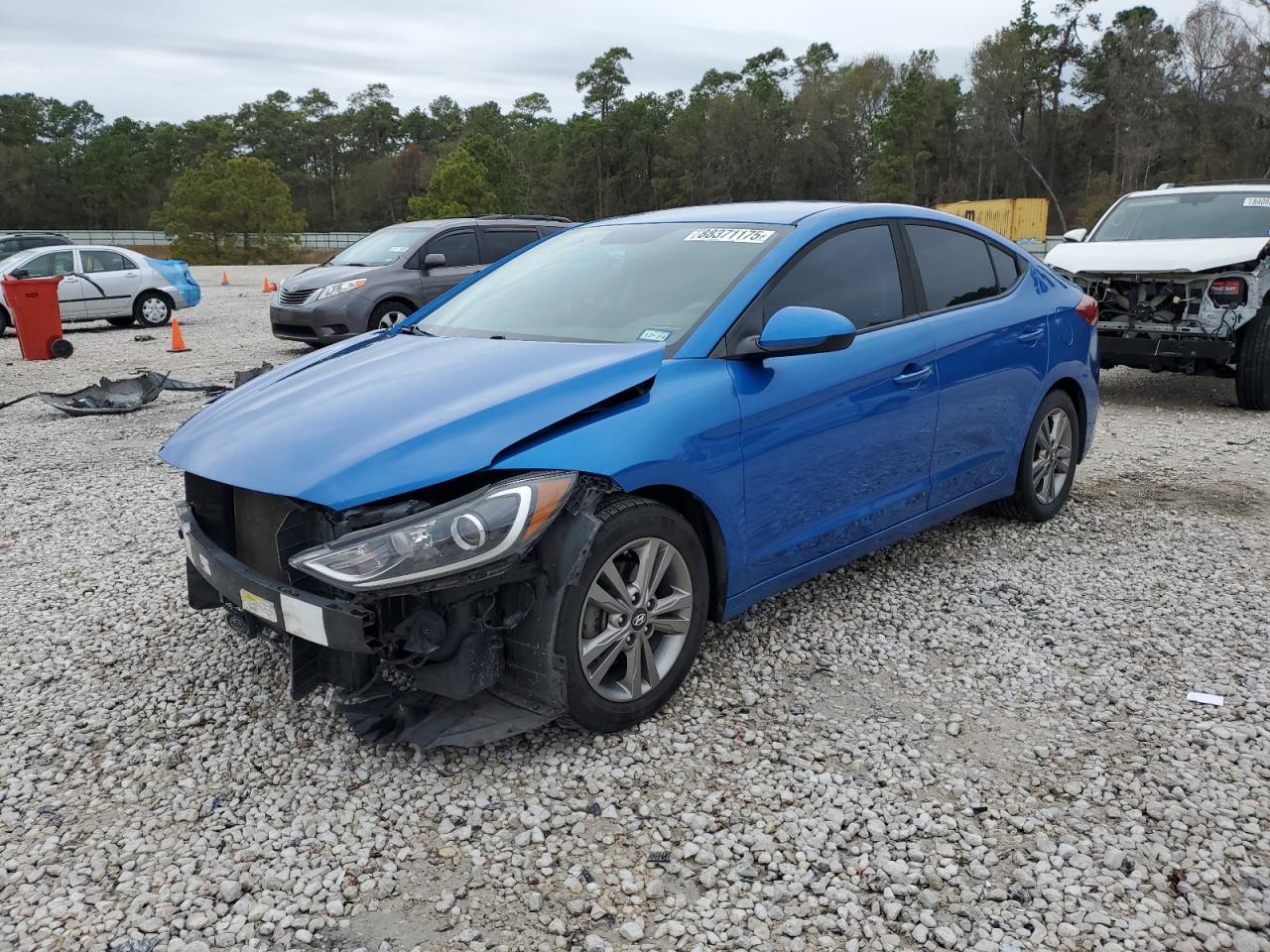 HYUNDAI ELANTRA SE