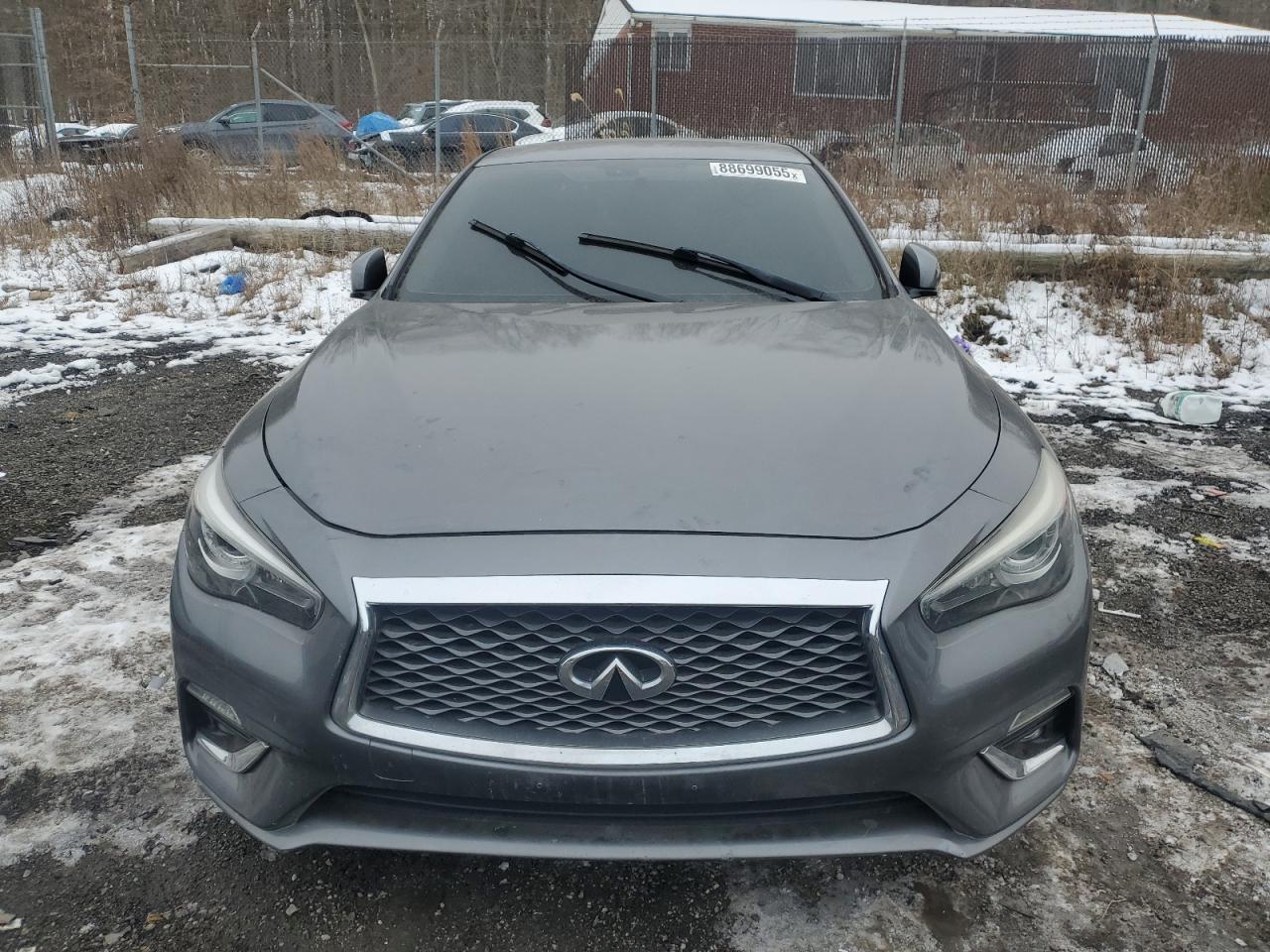 INFINITI Q50 LUXE